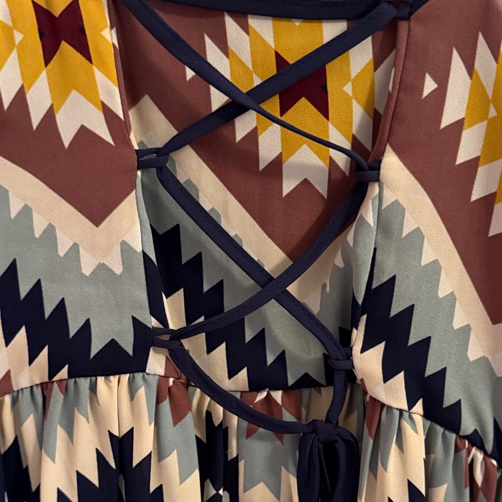 Geometric Patterned Spaghetti Strap Dress - Picture 3 of 6